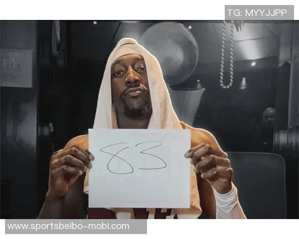 阿德巴约称赞邓罗表现出色防守失误导致对手轻松得分 阿德巴约称赞邓罗表现出色防守失误导致对手轻松得分